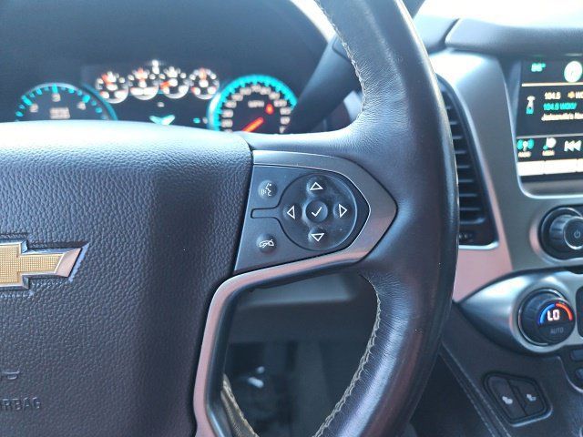 Used 2017 Chevrolet Suburban LT w/ Luxury Package RWD image 17