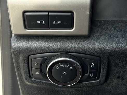 Used 2022 Ford F250 Lariat w/ Tremor Off-Road Package image 22