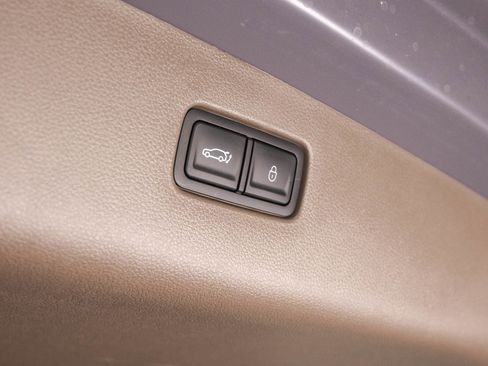 New 2026 Genesis GV70 2.5T Advanced image 9