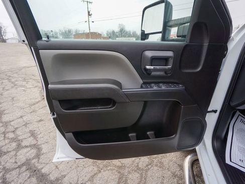 Used 2019 Chevrolet Silverado 2500 W/T w/ WT Convenience Package AWD/4WD image 16
