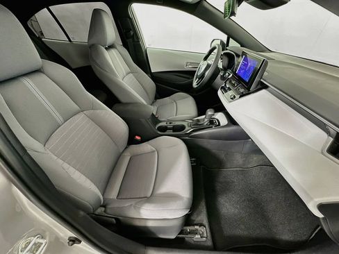 Used 2026 Toyota Corolla SE FWD image 27