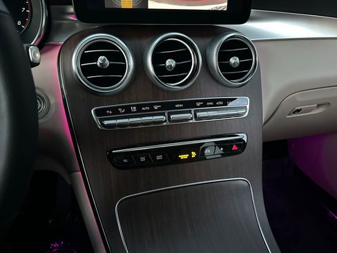 Certified 2022 Mercedes-Benz GLC 300 image 20