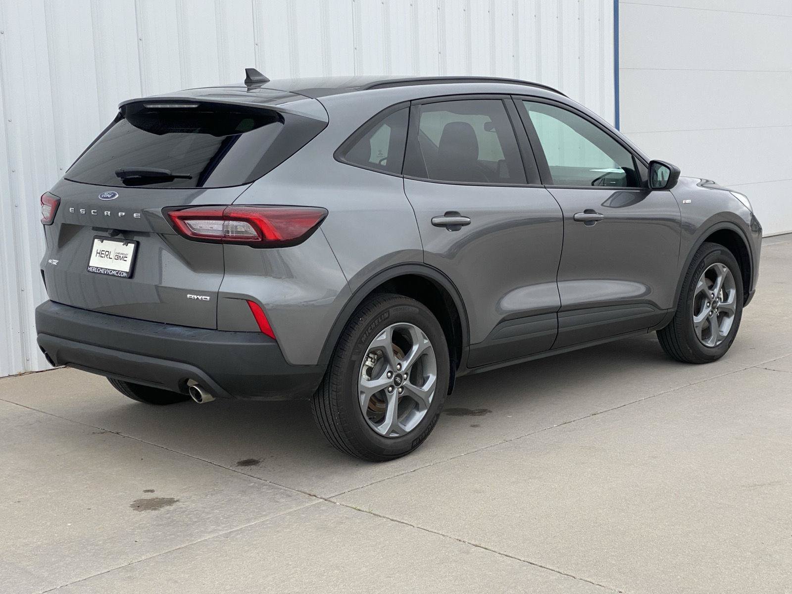 Used 2025 Ford Escape ST-Line AWD/4WD image 5