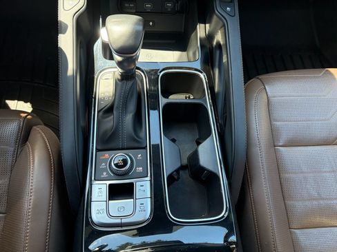 Used 2022 Kia Telluride SX w/ SX Prestige Package AWD/4WD image 25