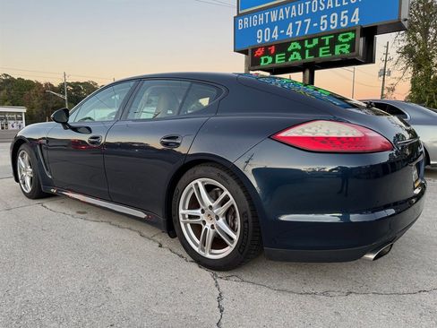 Used 2012 Porsche Panamera 4 image 6