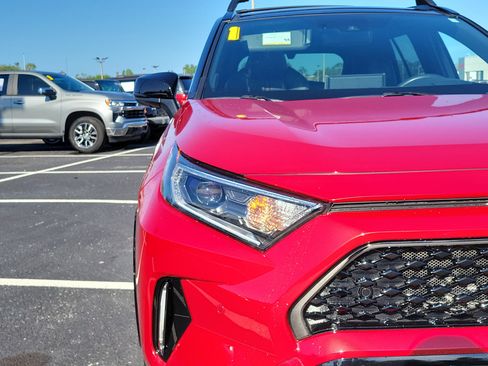 Certified 2021 Toyota RAV4 XSE w/ Premium Package AWD/4WD image 7