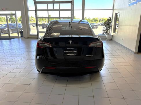 Used 2022 Tesla Model Y Performance AWD/4WD image 5