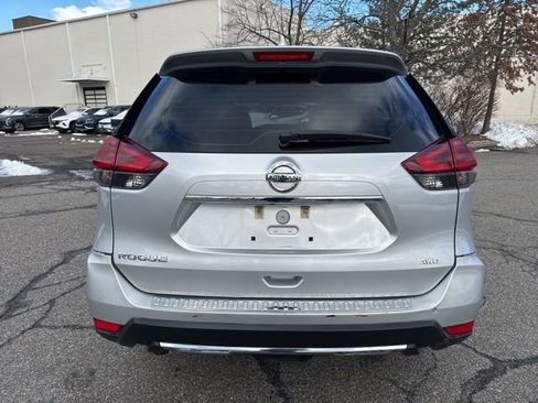 Used 2018 Nissan Rogue S image 14
