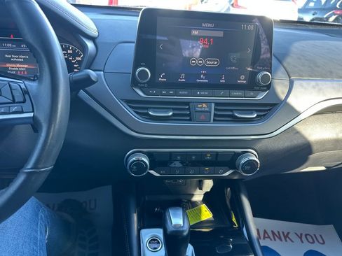 Used 2023 Nissan Altima 2.5 SR image 22