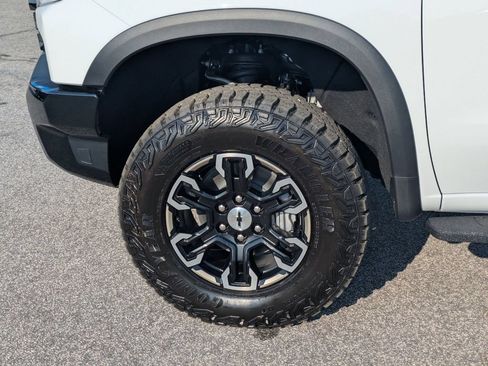 New 2026 Chevrolet Silverado 1500 ZR2 AWD/4WD image 8