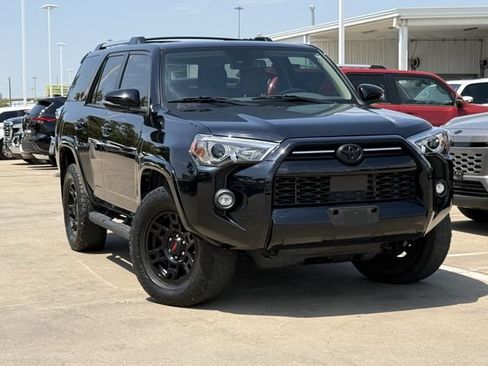 Used 2023 Toyota 4Runner SR5 Premium w/ Moonroof Package AWD/4WD image 2