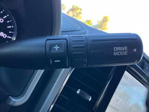 Used 2022 Ford F250 Lariat w/ Lariat Ultimate Package image 27