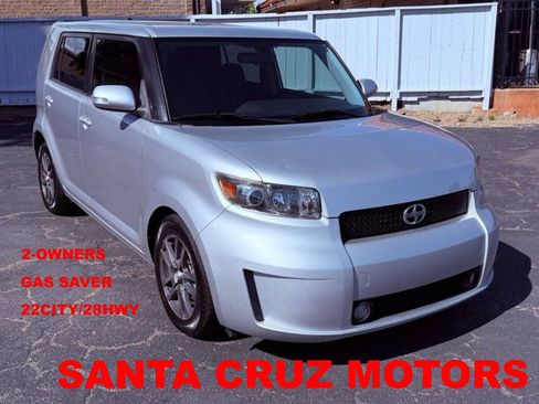 Used 2009 Scion xB FWD image 1