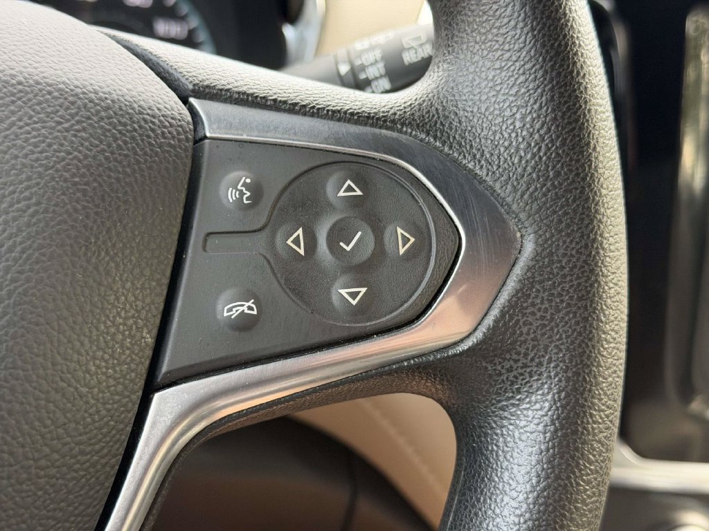 Used 2023 Chevrolet Traverse LS w/ Safety Package AWD/4WD image 25