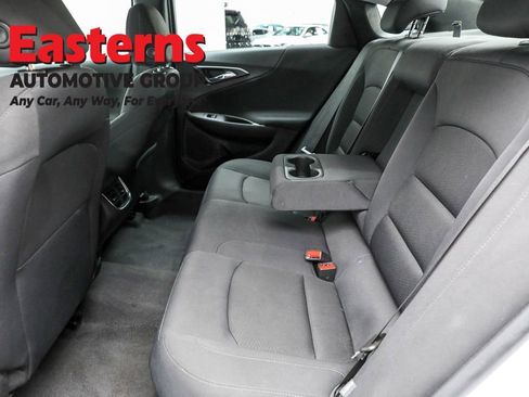Used 2023 Chevrolet Malibu LT image 21