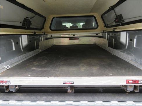 Used 2021 Chevrolet Silverado 2500 LT w/ Convenience Package image 3