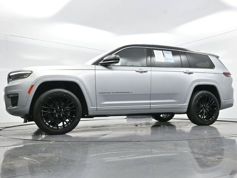Used 2023 Jeep Grand Cherokee L Summit AWD/4WD image 45