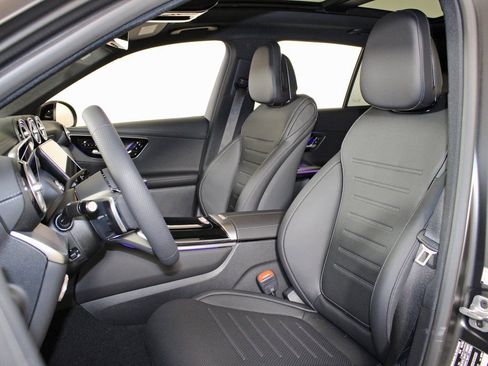 Certified 2026 Mercedes-Benz GLC 300 4MATIC image 13