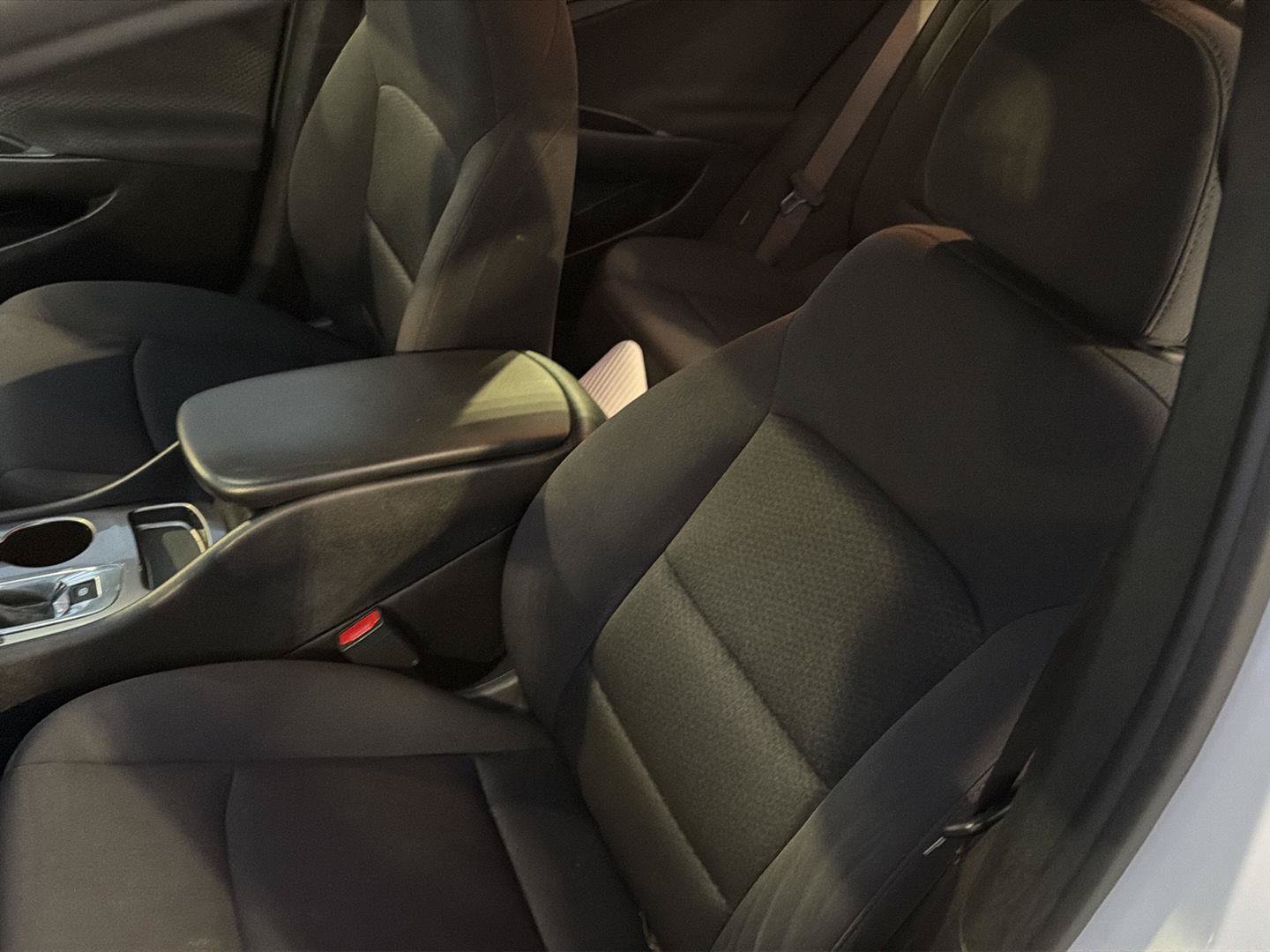 Used 2023 Chevrolet Malibu LS FWD image 28
