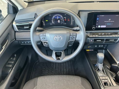 Used 2026 Toyota Camry LE FWD image 13