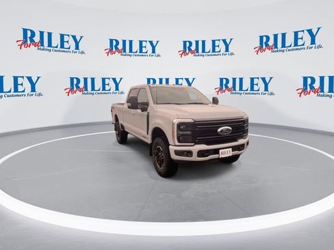 New 2026 Ford F250 Platinum w/ Tremor Off-Road Package image 2