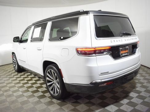 Used 2022 Jeep Grand Wagoneer Series II w/ Convenience Group III image 6