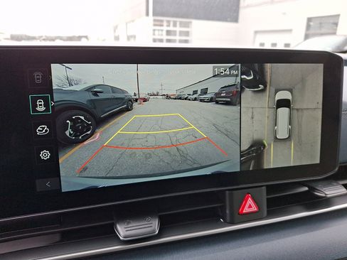 New 2026 Kia Carnival SX image 19