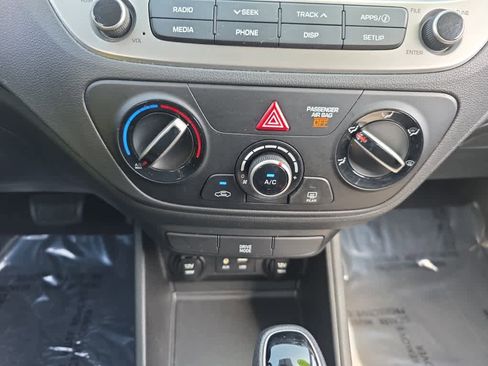 Used 2019 Hyundai Accent SEL image 18