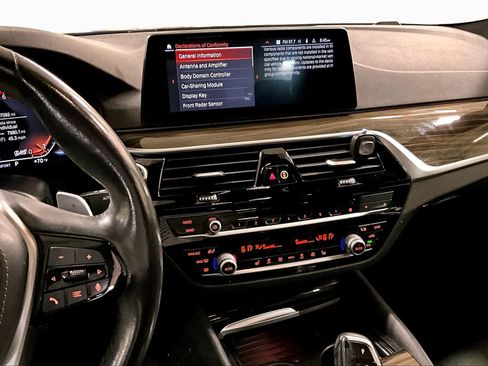 Used 2020 BMW 530i w/ Convenience Package RWD image 7