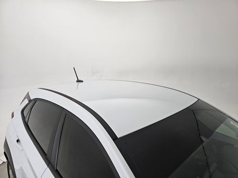 Used 2020 Hyundai Kona SE image 31