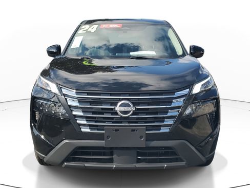 Certified 2024 Nissan Rogue SV image 2