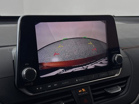 Used 2019 Nissan Altima 2.5 SR image 13