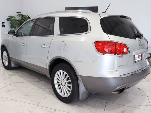 Used 2011 Buick Enclave CX w/ Driver Confidence Package AWD/4WD image 5