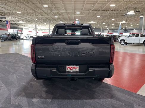 Used 2024 Toyota Tundra Platinum AWD/4WD image 4