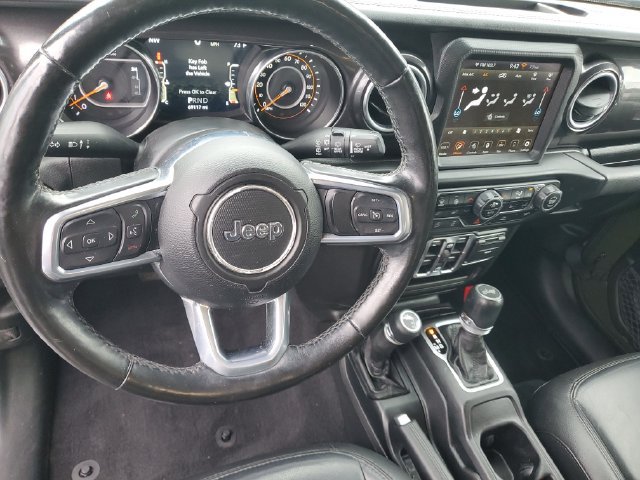 Used 2021 Jeep Wrangler Unlimited Sahara AWD/4WD image 18
