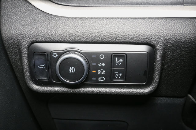 Used 2023 Ford Explorer XLT w/ Equipment Group 202A AWD/4WD image 34