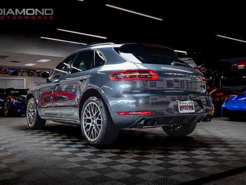 Used 2018 Porsche Macan Turbo image 21