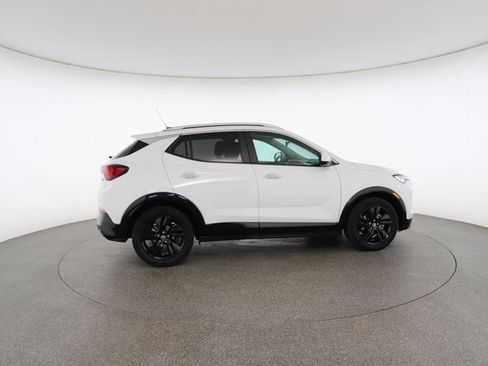 Used 2024 Buick Encore GX Sport Touring image 21