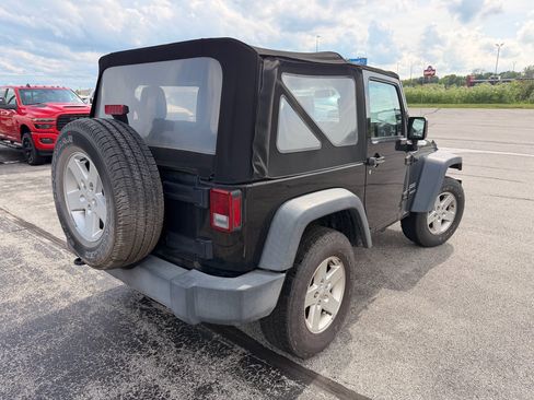 Used 2015 Jeep Wrangler Sport w/ Quick Order Package 24S AWD/4WD image 3