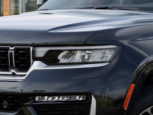 New 2026 Jeep Grand Cherokee Summit AWD/4WD image 10