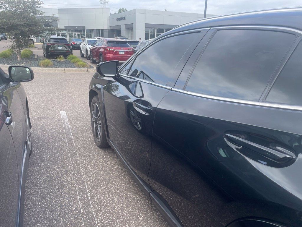 Used 2024 Lexus UX 250h AWD w/ Premium Package image 18