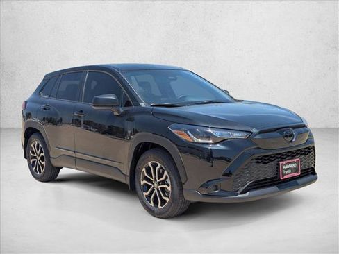 Certified 2025 Toyota Corolla Cross AWD Hybrid image 7