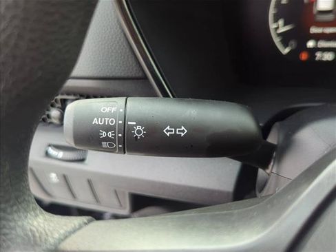 Used 2025 Honda CR-V EX image 14