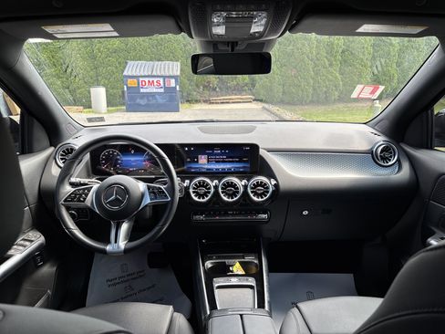 Used 2024 Mercedes-Benz GLA 250 4MATIC image 15