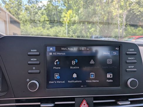 Used 2023 Hyundai Elantra SEL FWD image 11