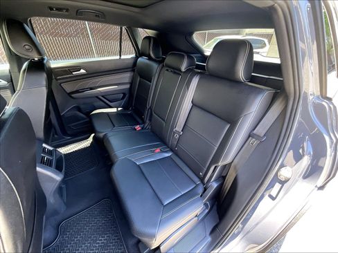 Certified 2023 Volkswagen Atlas Cross Sport SEL AWD/4WD image 25