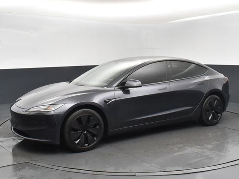 Used 2025 Tesla Model 3 Long Range image 1