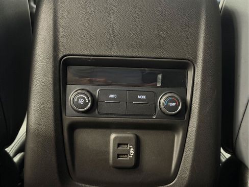Certified 2021 Buick Enclave Essence AWD/4WD image 31