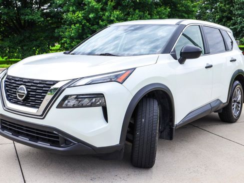 Used 2021 Nissan Rogue S AWD/4WD image 3