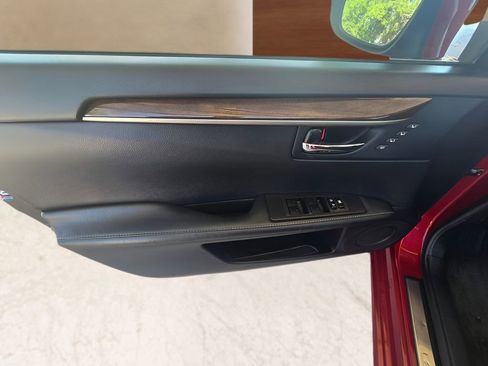Used 2015 Lexus ES 350 w/ Luxury Package FWD image 39
